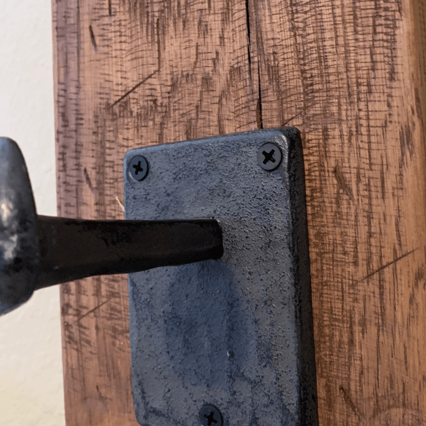 Cowboy Hat Wood Wall Rack with 2 Railroad Stakes in Rustic Farmhouse Style