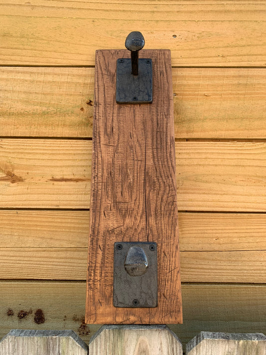 Cowboy Hat Wood Wall Rack with 2 Railroad Stakes in Rustic Farmhouse Style